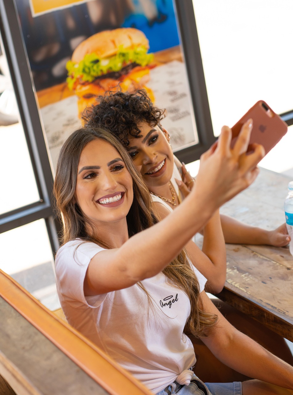 selfie, friends, friendship, women, cafe, diner, restaurant, selfie, selfie, selfie, selfie, selfie, diner, diner, restaurant